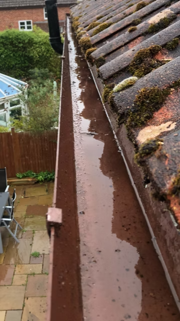 Clear flowing gutter after professional gutter clearance